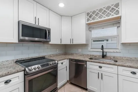 6888 Beacon Hollow Turn Boynton Beach FL 33437