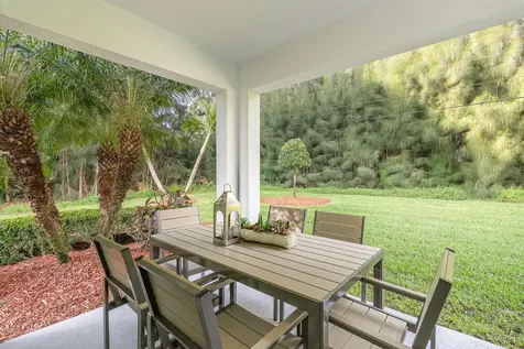 2234 Sw Heathwood Circle Port Saint Lucie FL 34952