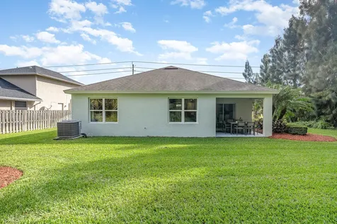 2234 Sw Heathwood Circle Port Saint Lucie FL 34952
