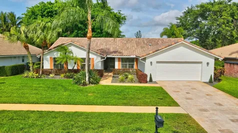 10221 Harbourtown Court Boca Raton FL 33498
