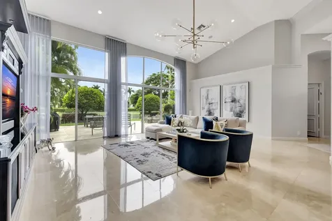 4085 Avalon Pointe Drive Boca Raton FL 33496