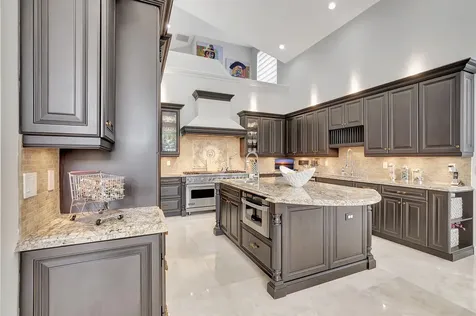 4085 Avalon Pointe Drive Boca Raton FL 33496
