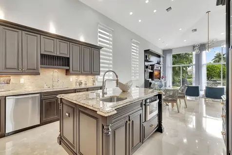 4085 Avalon Pointe Drive Boca Raton FL 33496