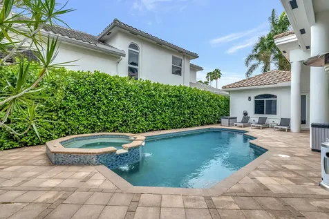 4085 Avalon Pointe Drive Boca Raton FL 33496