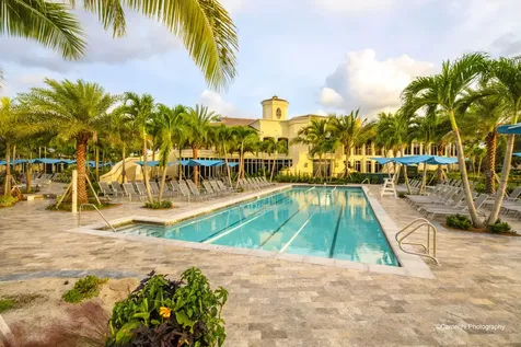 4085 Avalon Pointe Drive Boca Raton FL 33496