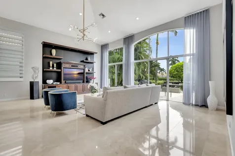 4085 Avalon Pointe Drive Boca Raton FL 33496