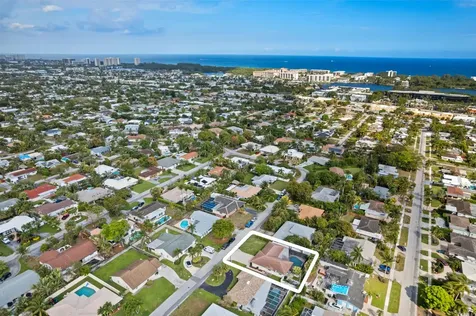 274 Ne 24th Court Boca Raton FL 33431