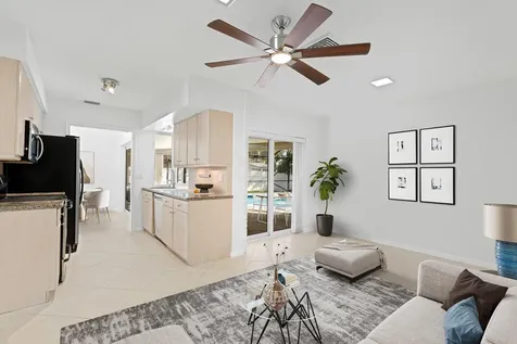 274 Ne 24th Court Boca Raton FL 33431
