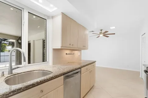 274 Ne 24th Court Boca Raton FL 33431