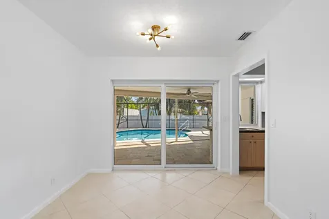 274 Ne 24th Court Boca Raton FL 33431