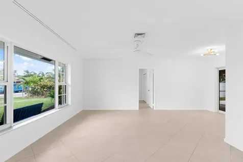 274 Ne 24th Court Boca Raton FL 33431