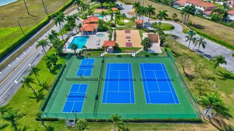 18370 Fresh Lake Way Boca Raton FL 33498