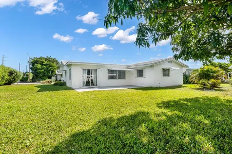 1501 Sw 18th Drive Boynton Beach FL 33426