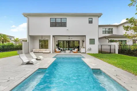 8227 Oceanus Drive Boca Raton FL 33496