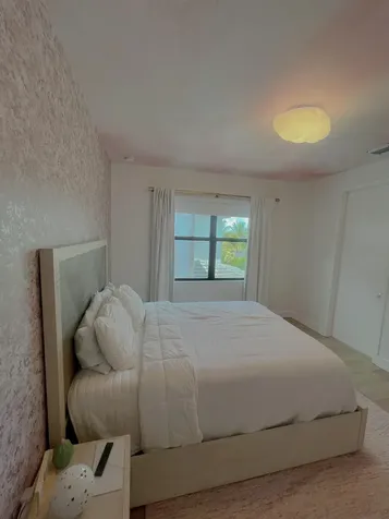 8227 Oceanus Drive Boca Raton FL 33496