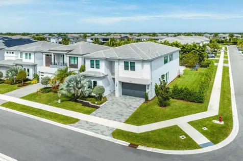 8227 Oceanus Drive Boca Raton FL 33496