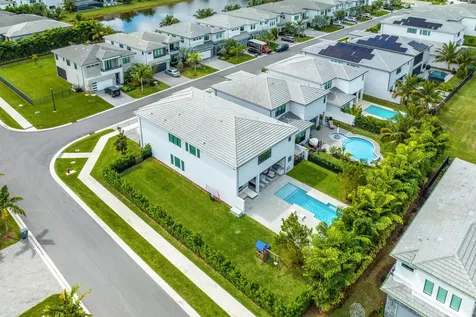 8227 Oceanus Drive Boca Raton FL 33496