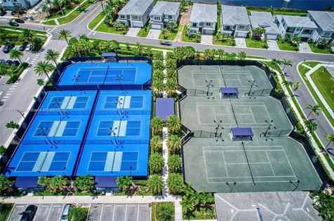 8227 Oceanus Drive Boca Raton FL 33496