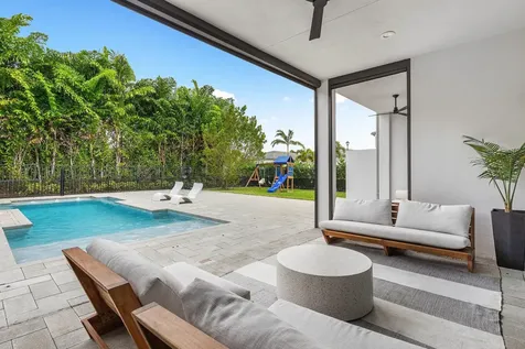 8227 Oceanus Drive Boca Raton FL 33496