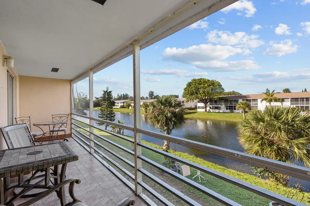 132 Camden F West Palm Beach FL 33417