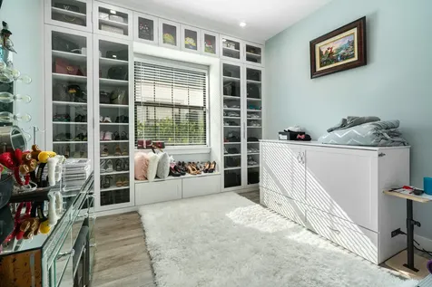 2928 Gin Berry Way West Palm Beach FL 33401