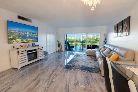 2801 N Palm Aire Drive Pompano Beach FL 33069