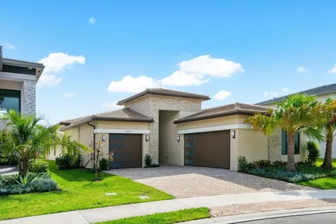 8254 Royal County Down Road Boca Raton FL 33434