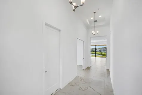 8254 Royal County Down Road Boca Raton FL 33434