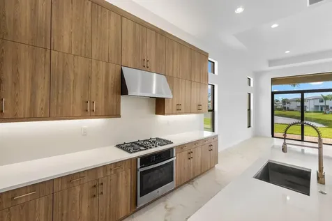 8254 Royal County Down Road Boca Raton FL 33434