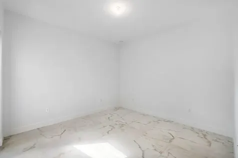 8254 Royal County Down Road Boca Raton FL 33434