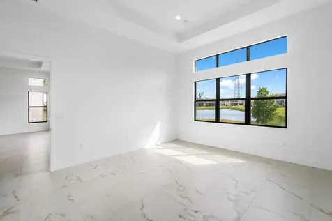 8254 Royal County Down Road Boca Raton FL 33434