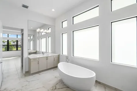 8254 Royal County Down Road Boca Raton FL 33434
