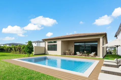 8254 Royal County Down Road Boca Raton FL 33434