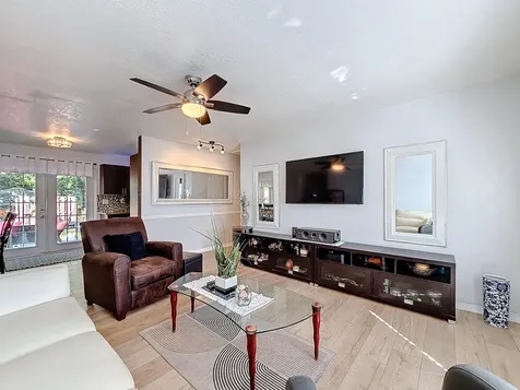 6293 Nw 27th Street Margate FL 33063