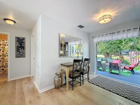 6293 Nw 27th Street Margate FL 33063