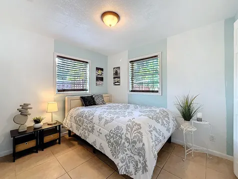6293 Nw 27th Street Margate FL 33063