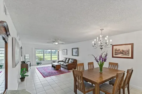 9244 Flynn Circle Boca Raton FL 33496