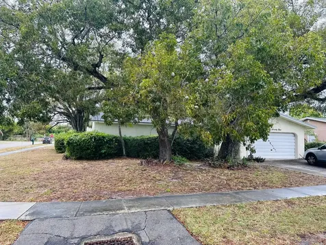 679 Sw 17th Court Boca Raton FL 33486