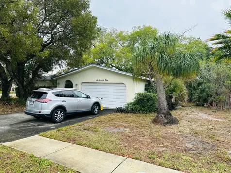 679 Sw 17th Court Boca Raton FL 33486