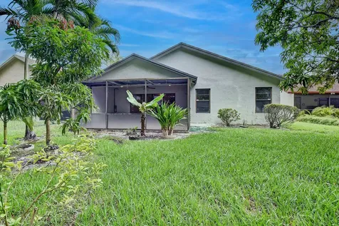 9107 Chatsworth Cascades Circle Boca Raton FL 33434