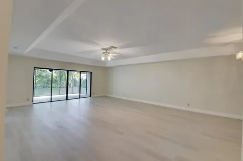 9107 Chatsworth Cascades Circle Boca Raton FL 33434