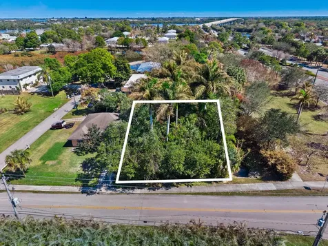 3529 SW Cornell Avenue Palm City FL 34990