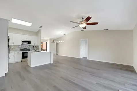 23 Mayfair Lane Boynton Beach FL 33426