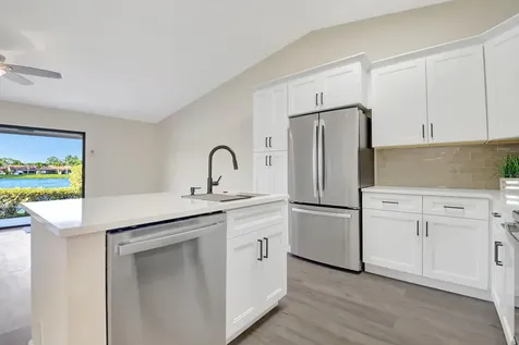 23 Mayfair Lane Boynton Beach FL 33426