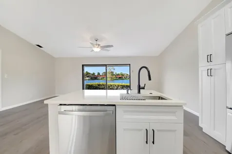 23 Mayfair Lane Boynton Beach FL 33426