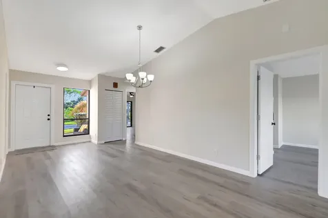 23 Mayfair Lane Boynton Beach FL 33426
