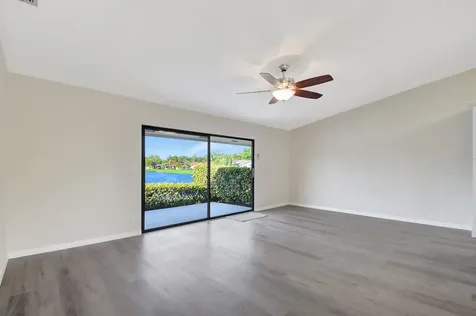 23 Mayfair Lane Boynton Beach FL 33426