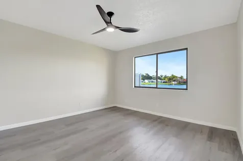 23 Mayfair Lane Boynton Beach FL 33426