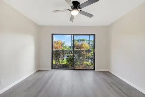 23 Mayfair Lane Boynton Beach FL 33426