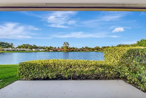 23 Mayfair Lane Boynton Beach FL 33426